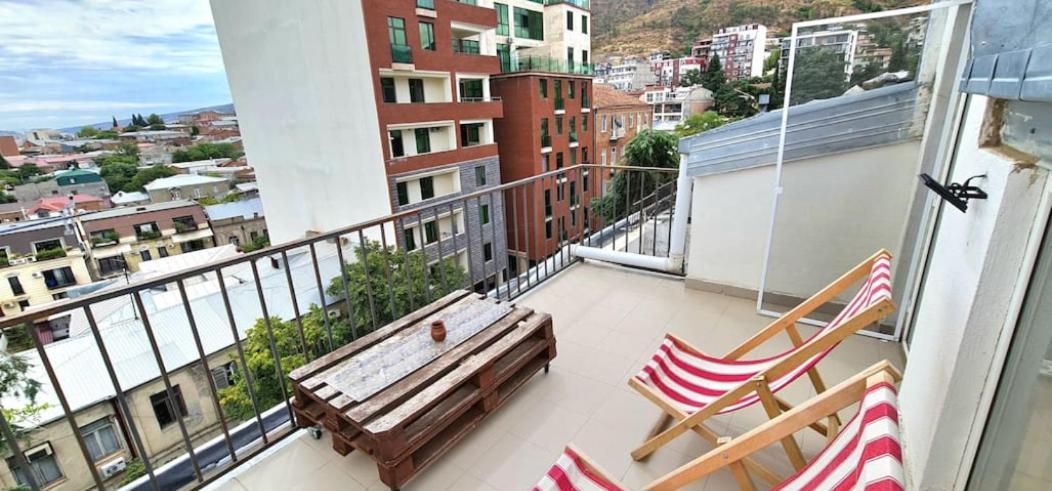 Duplex Apartment In The City Center Tbilisi Exterior photo